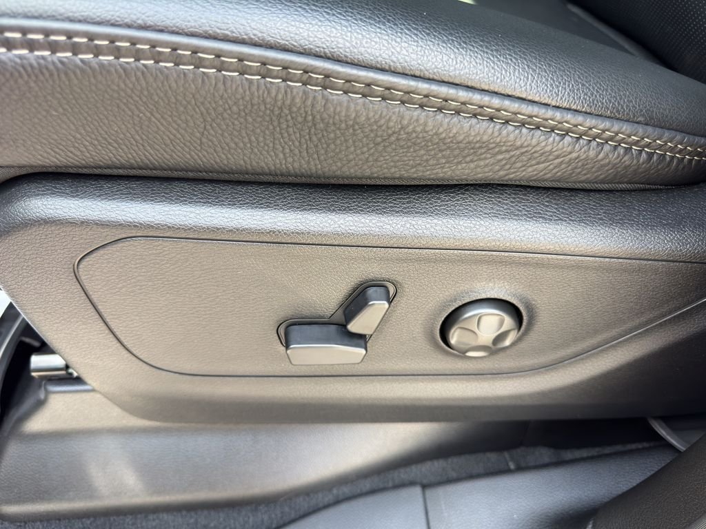 New 2026 Forged Blue Metallic Exterior Paint RAM RHO image 23
