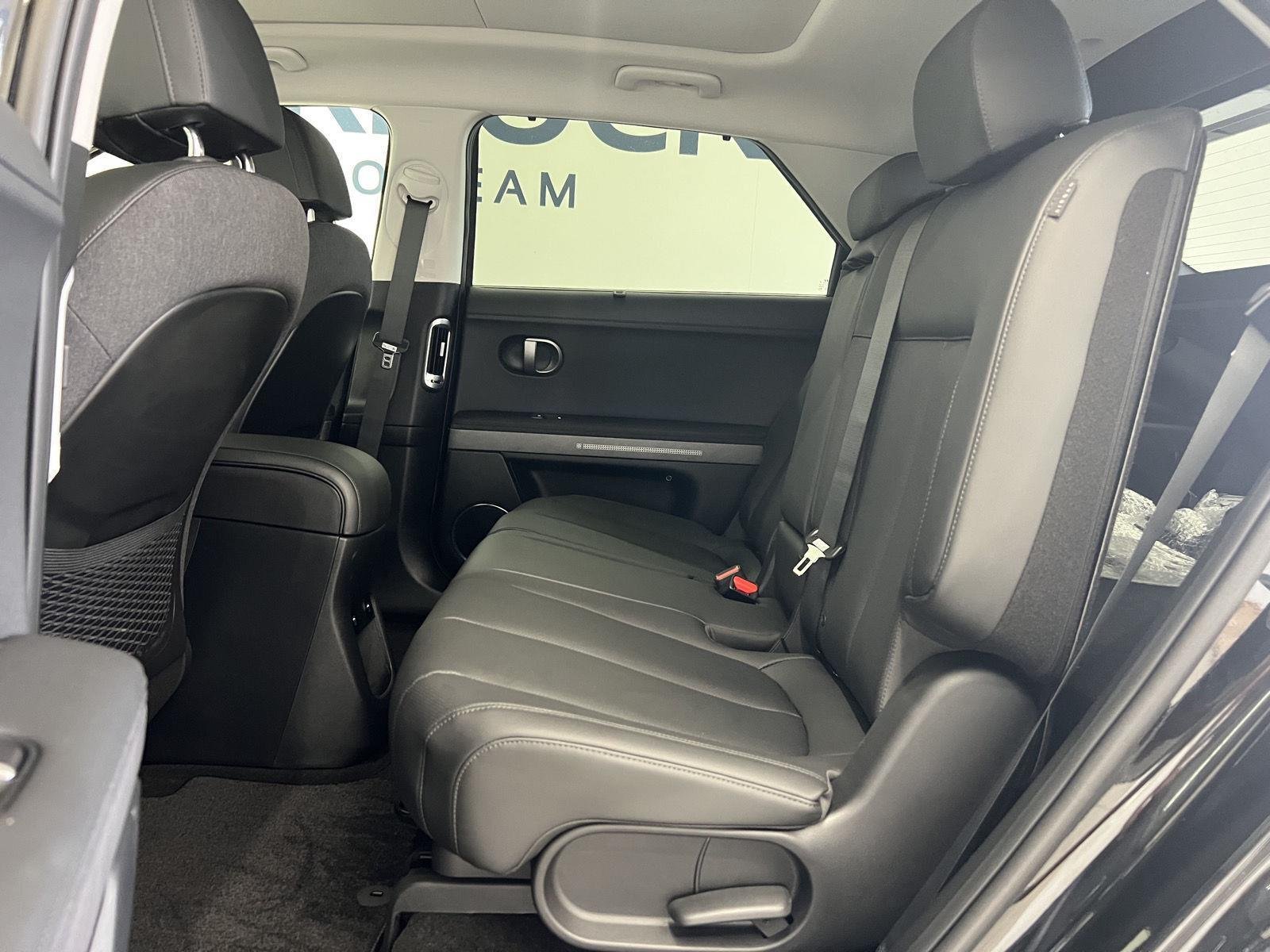 2026 Hyundai IONIQ 5 Limited - Photo 24