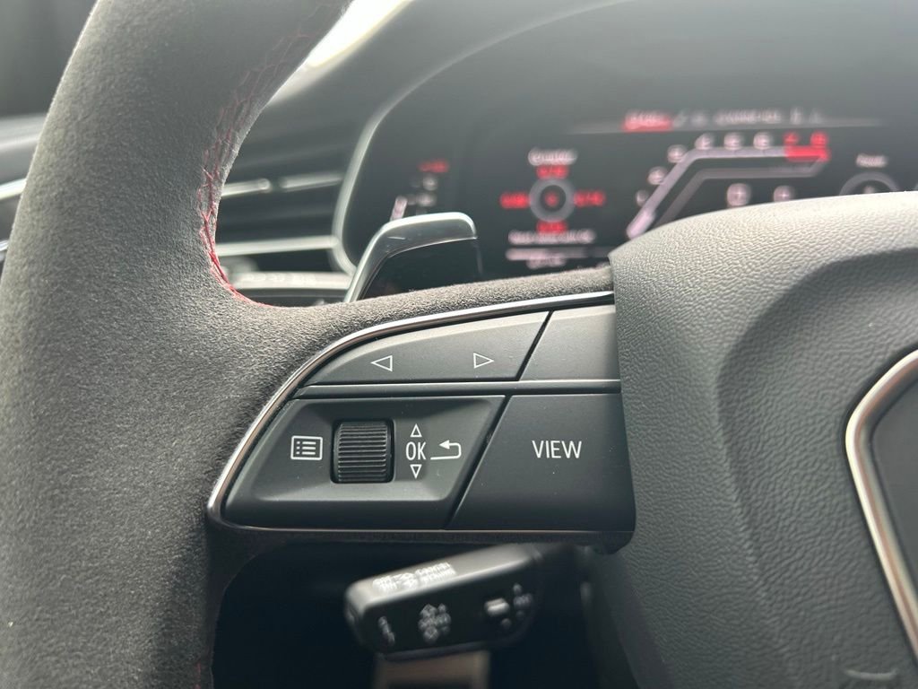 Used 2024  Audi 4.0T image 20