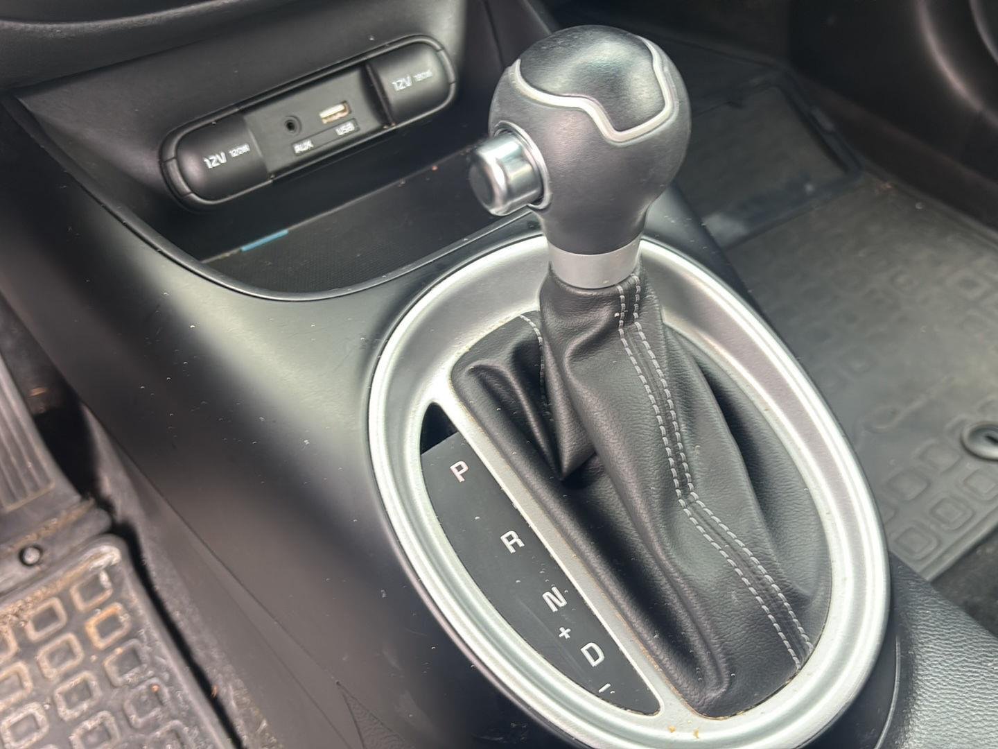 Used 2017 Alien II Kia + image 11