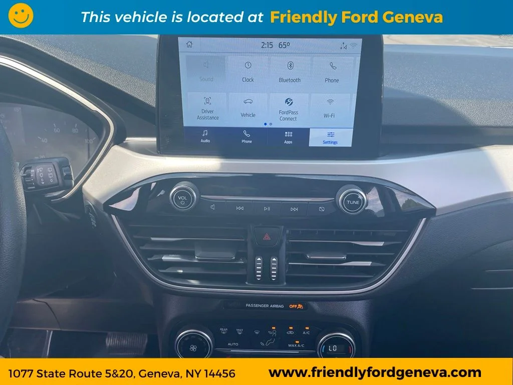Used 2020 Red Ford SE image 20