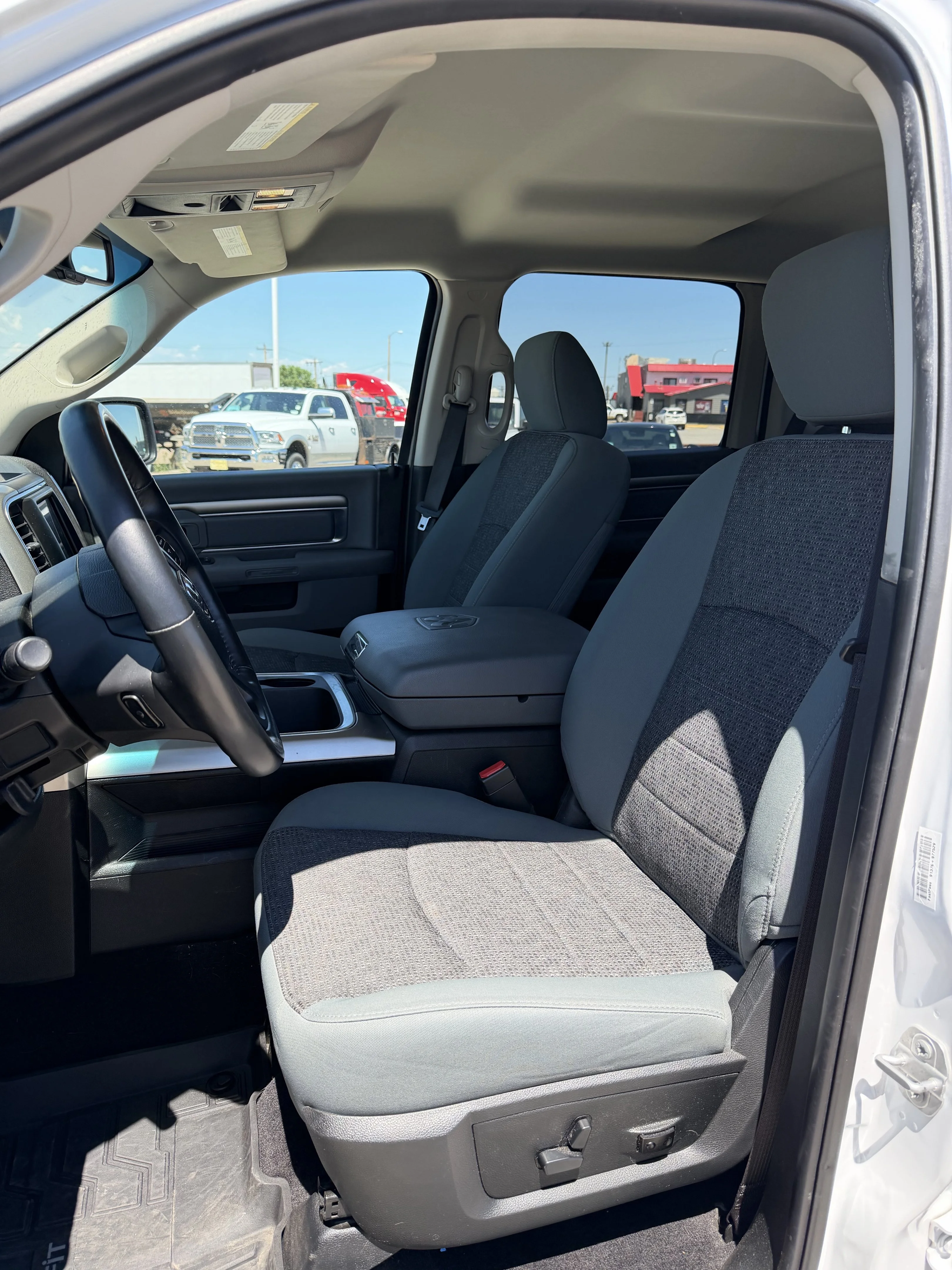Used 2018 Bright White Clearcoat Ram Harvest image 9