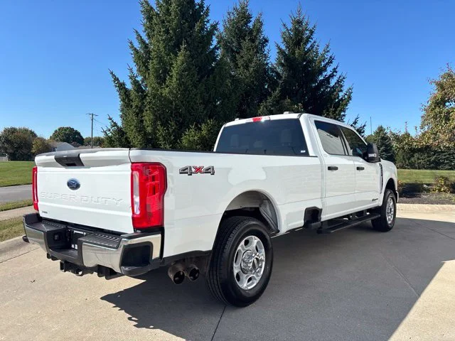 Certified Used 2025 Oxford White Clearcoat Ford XLT image 7