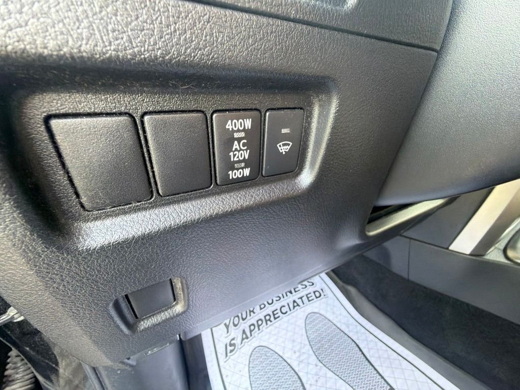 Used 2022 Midnight Black Metallic Toyota SR5 image 21
