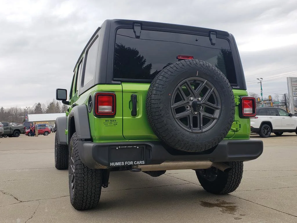 New 2026 Mojito Clear-Coat Exterior Paint Jeep Sport S image 6