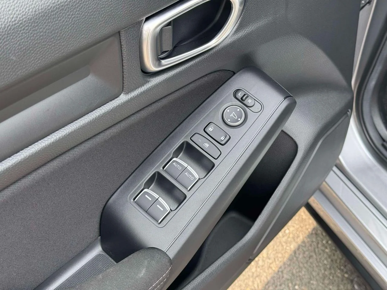 2025 Honda Civic Hatchback Sport - Photo 20