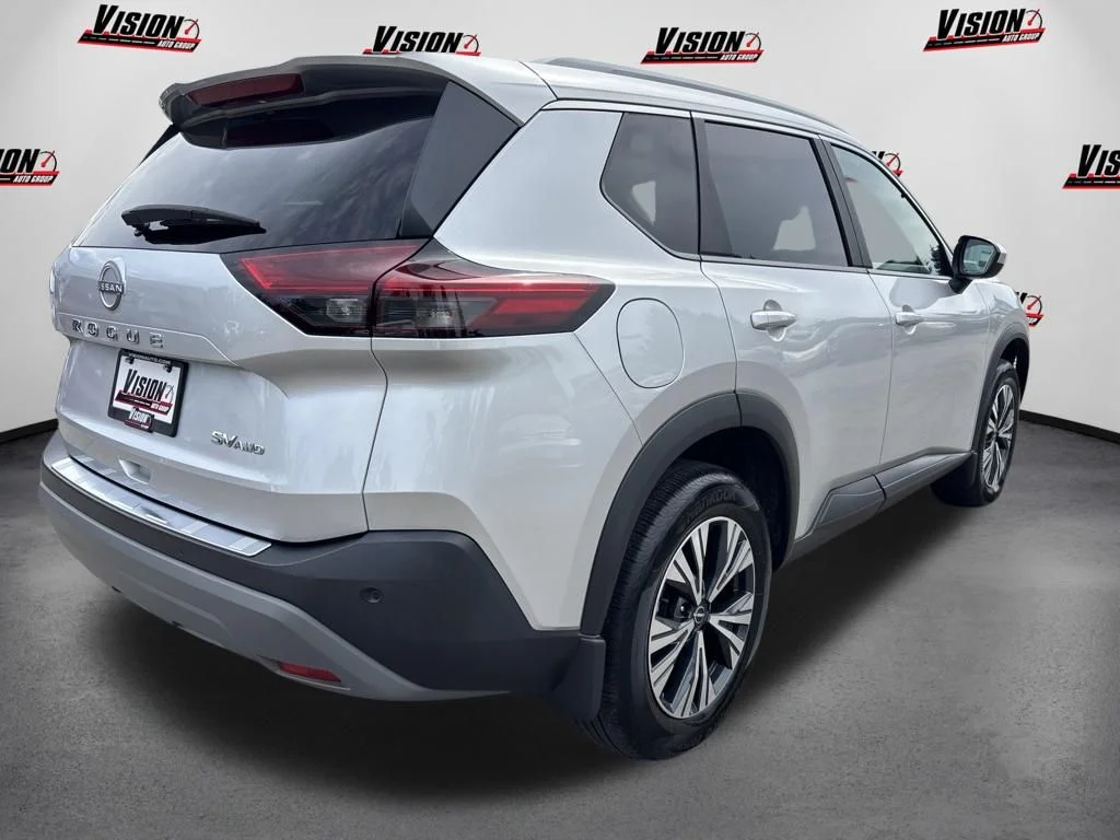 Used 2023 Silver Nissan SV image 5