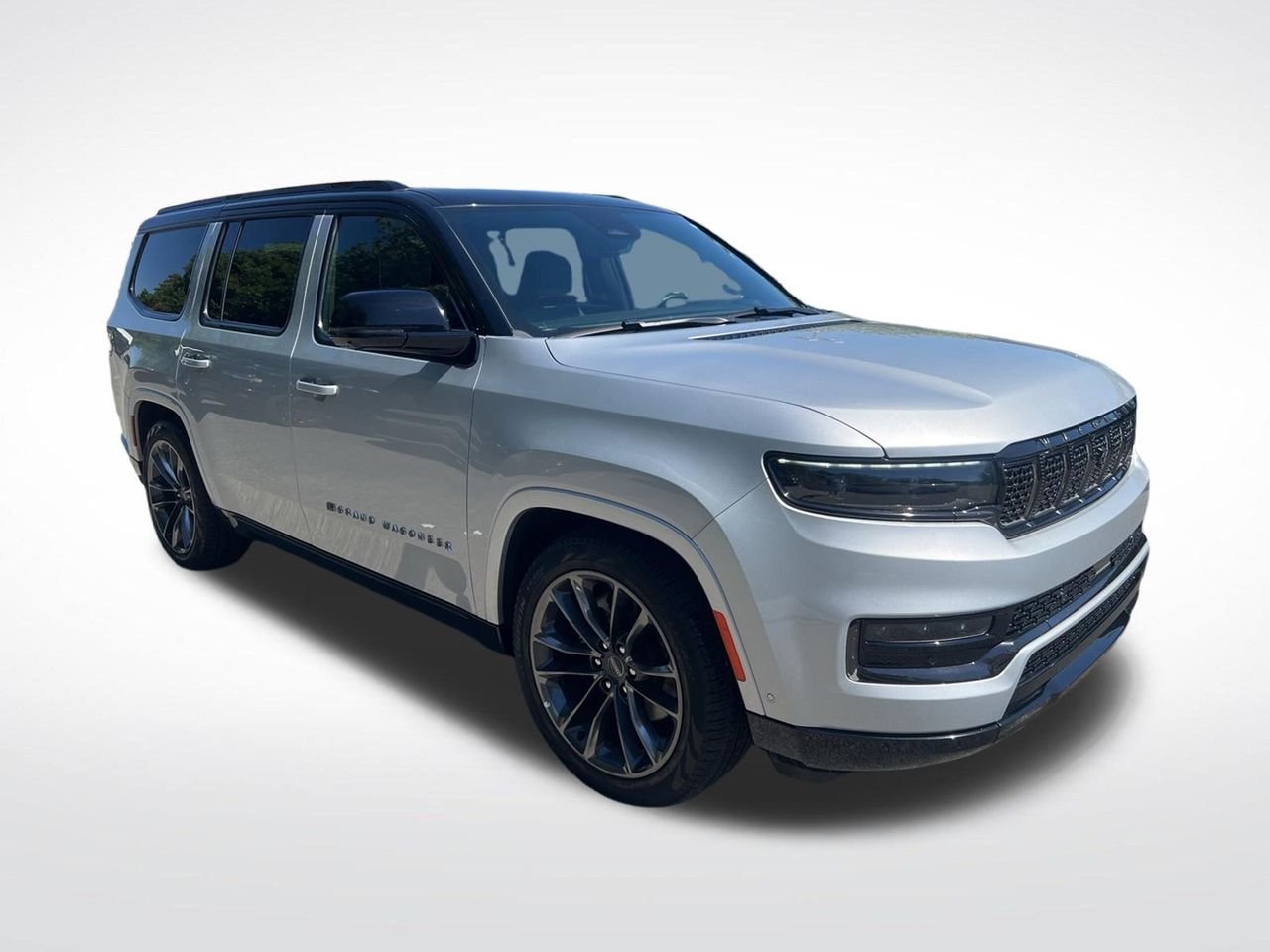 Used 2024 Silver Jeep Series III image 9