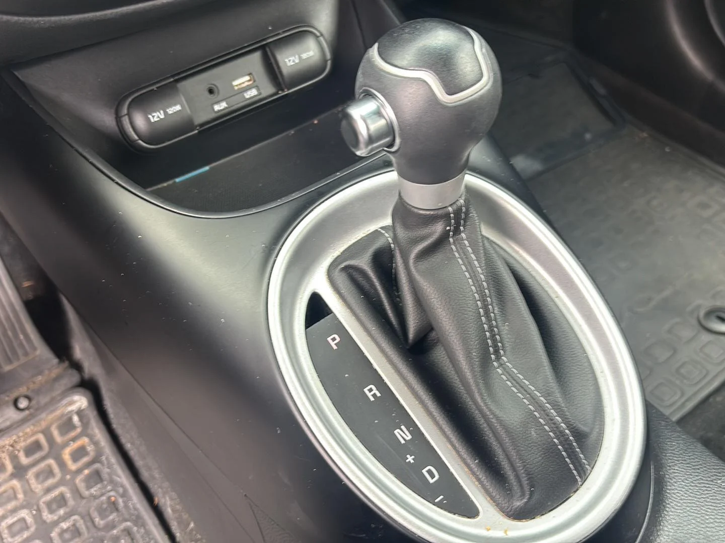 Used 2017 Alien II Kia + image 11