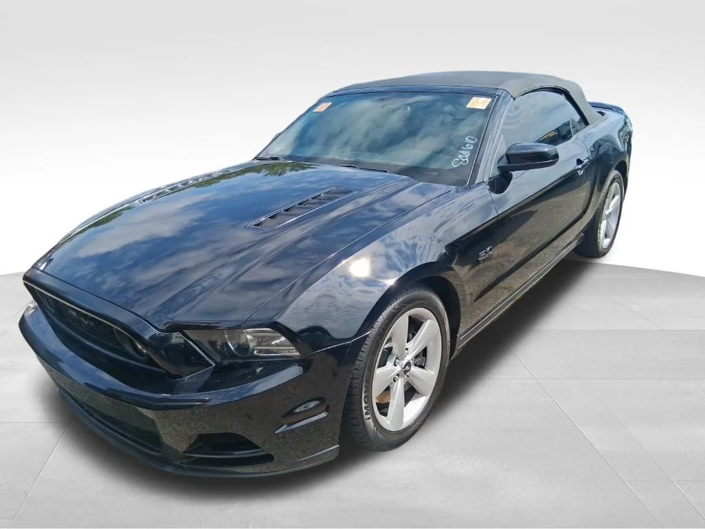 Used 2013 Black Ford GT image 12