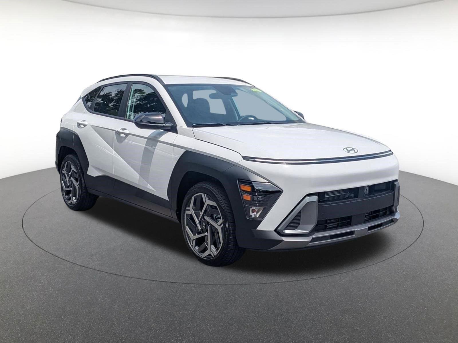 New 2026 Atlas White Hyundai SEL Premium image 3