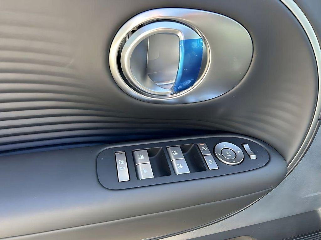 2026 Hyundai IONIQ 9 SEL - Photo 9