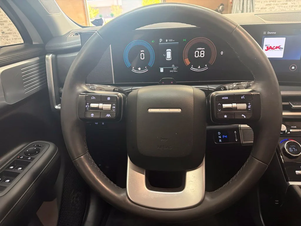 Used 2025 Serenity White Hyundai SEL image 21