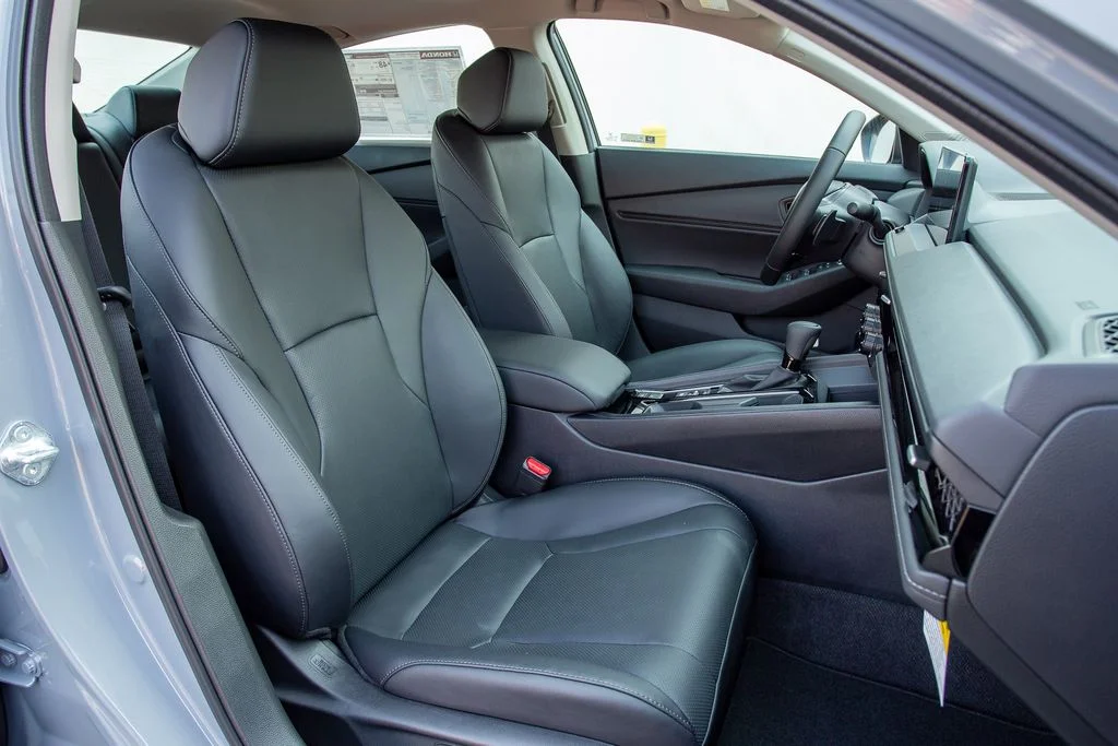 New 2026 Urban Gray Pearl Honda EX-L image 15