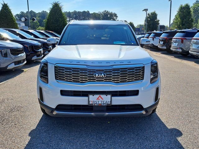 Used 2020 White Kia EX image 3