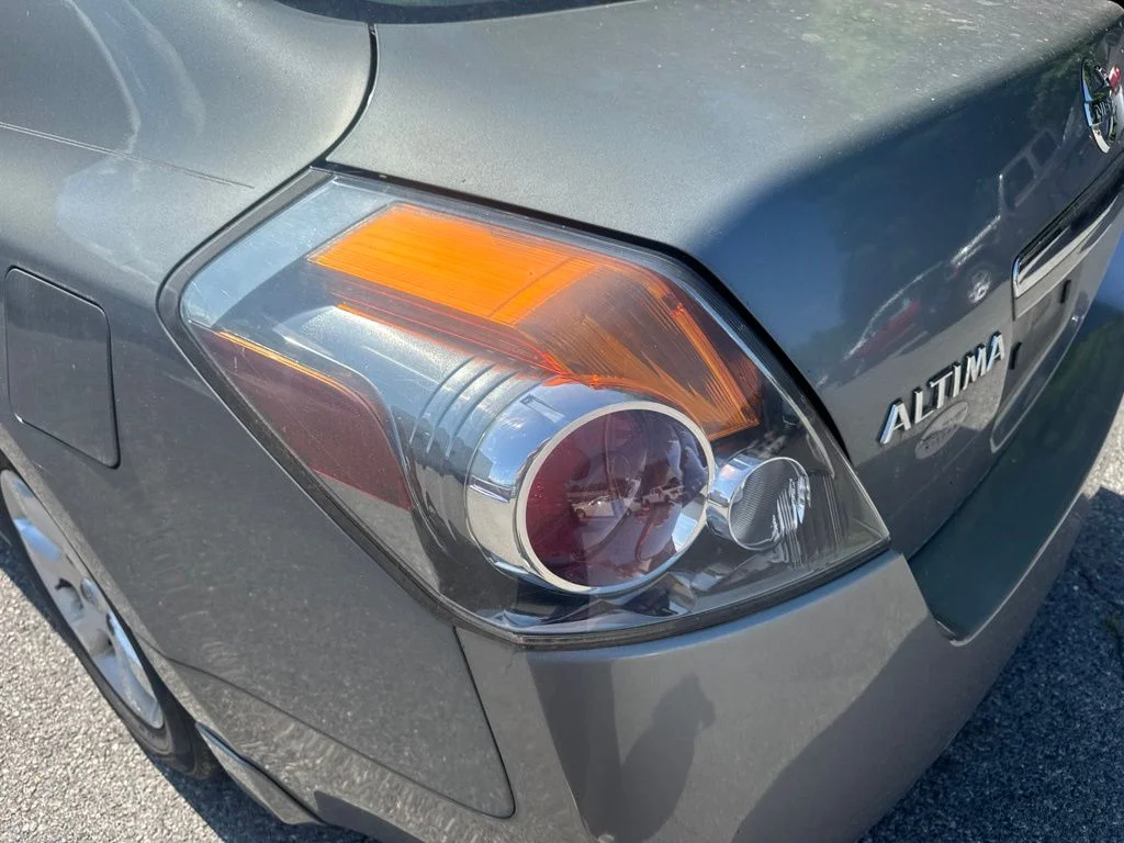 Used 2009 Gray Nissan 2.5 S image 9