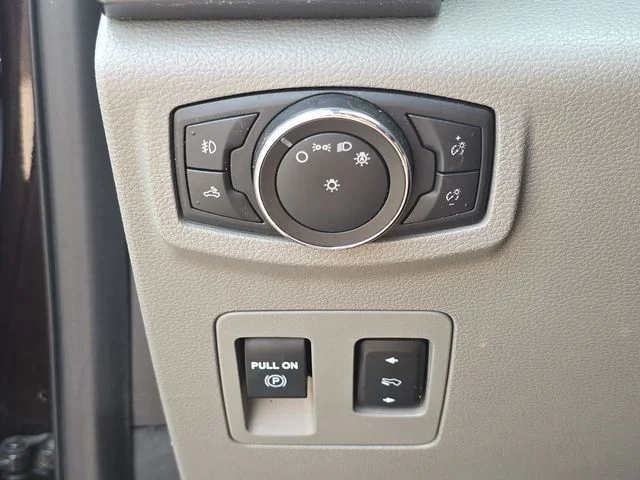 Used 2020 Red Ford XLT image 21