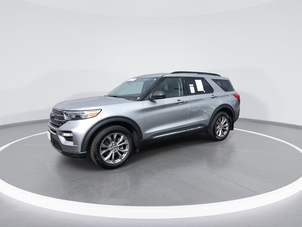 Used 2022 Silver Ford XLT image 4