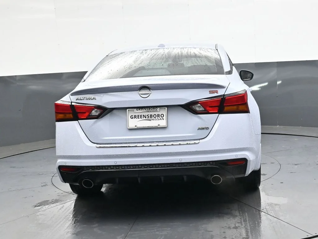 Used 2023 Gray Nissan 2.5 SR image 5