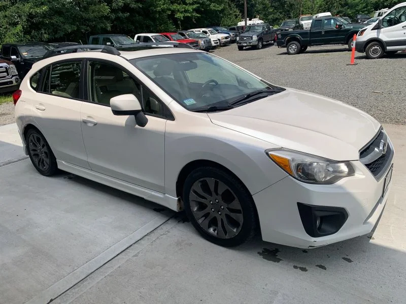 Used 2012 White Subaru 2.0i Sport Limited Wagon 4D image 19