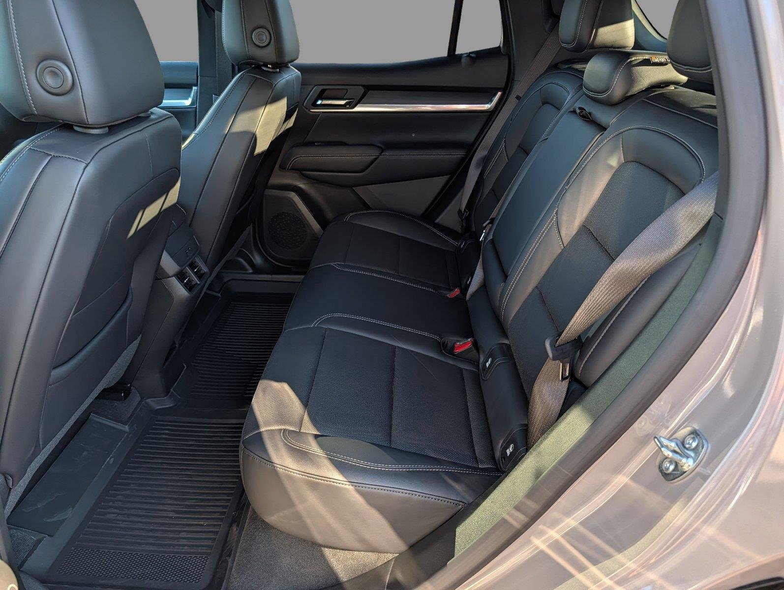 New 2027 Riverstone Metallic GMC Elevation image 30