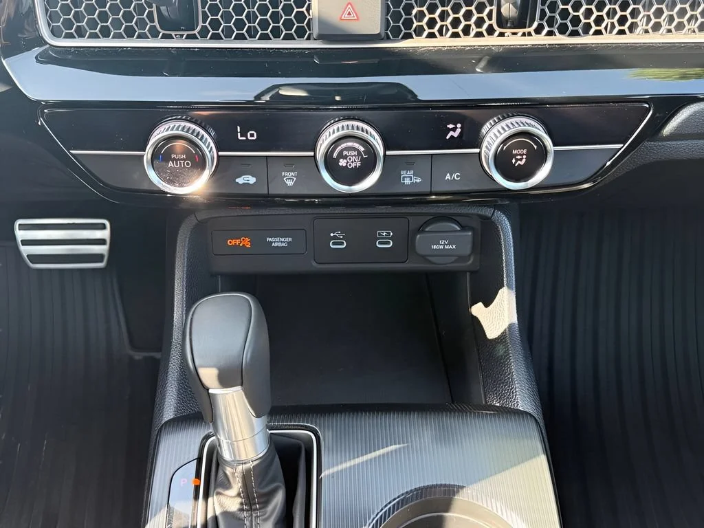 Used 2025  Honda Sport image 22