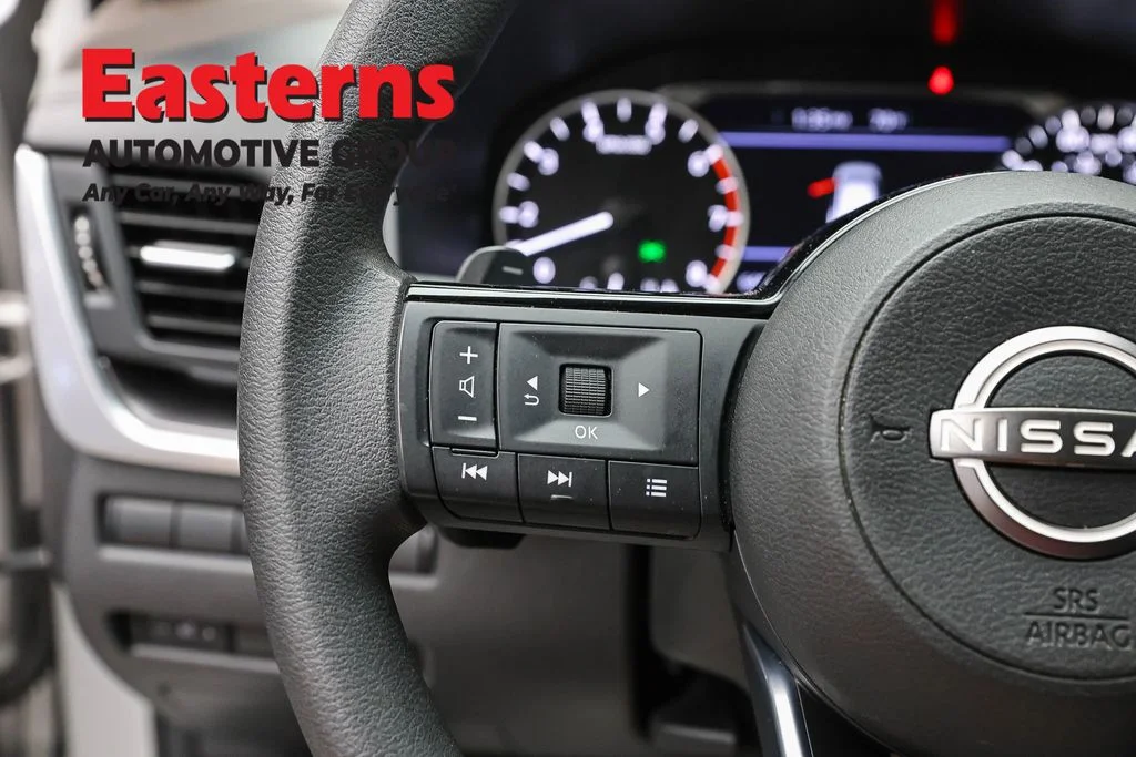 Used 2023 Silver Nissan SV image 67