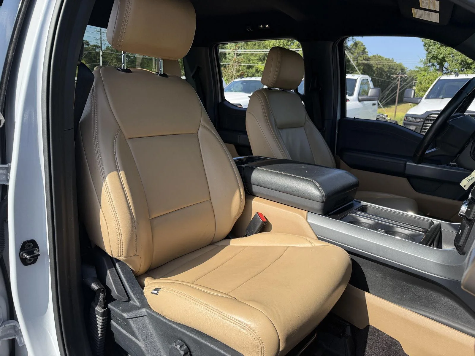 Used 2021 Space White Ford XLT image 20