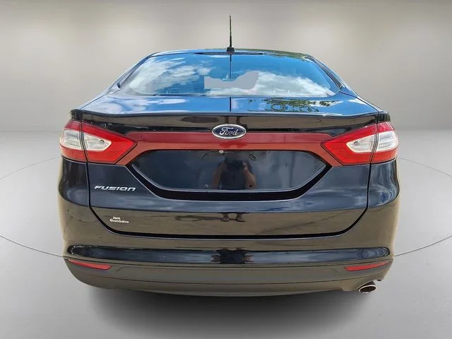 Used 2016 Black Ford S image 9