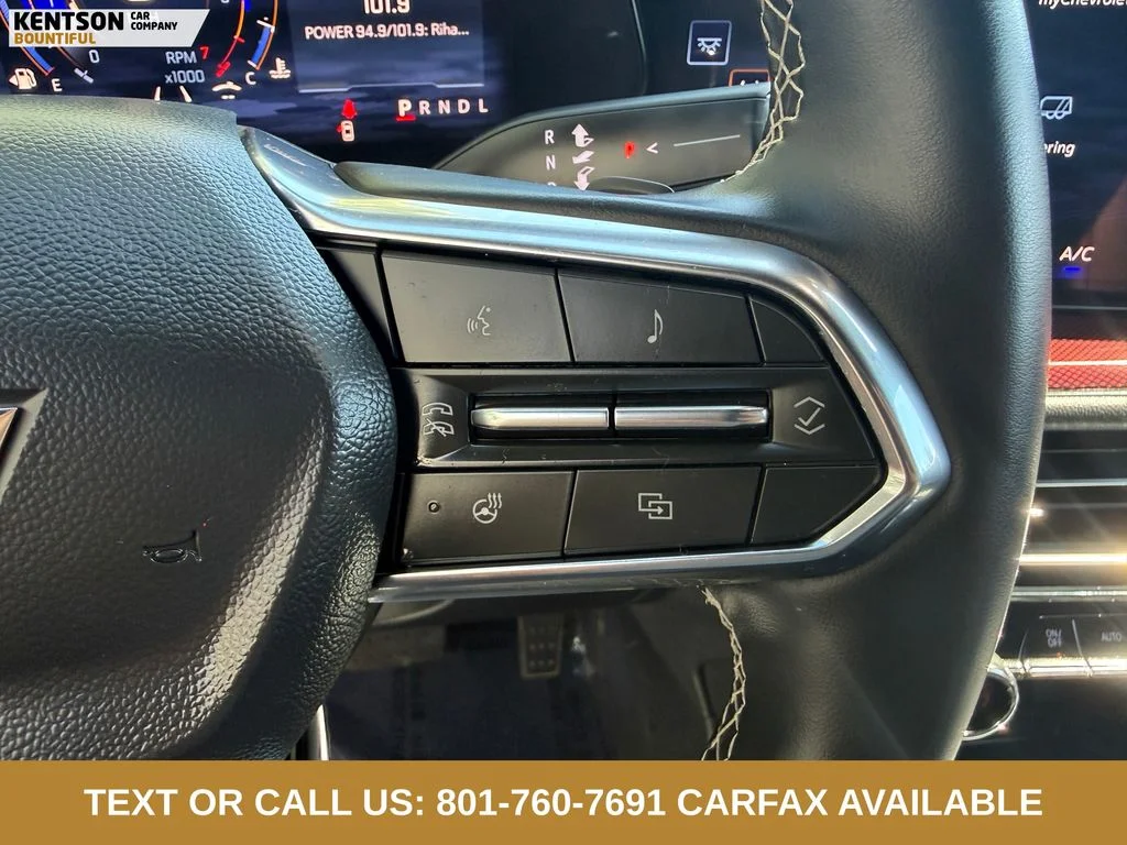 Used 2025 Gray Chevrolet Z71 image 16