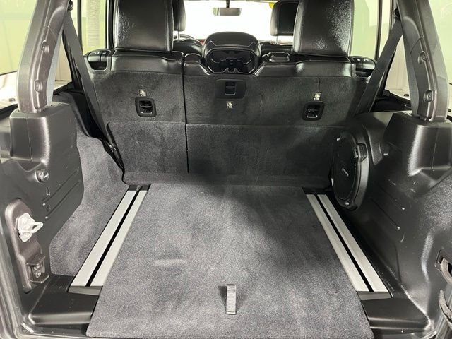 Used 2018 Gray Jeep Unlimited Rubicon image 42