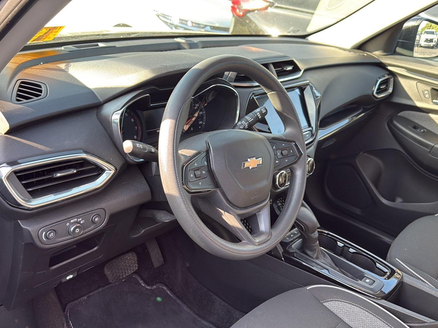 Used 2023 Mosaic Black Metallic Chevrolet LT image 4
