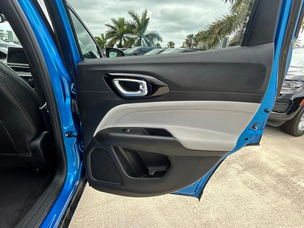 Used 2023 Blue Jeep Limited image 34