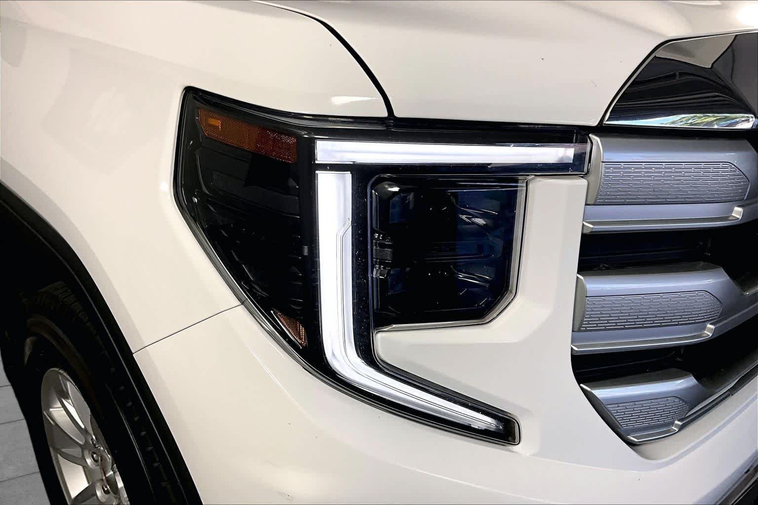Certified Used 2023 Summit White GMC SLE image 26