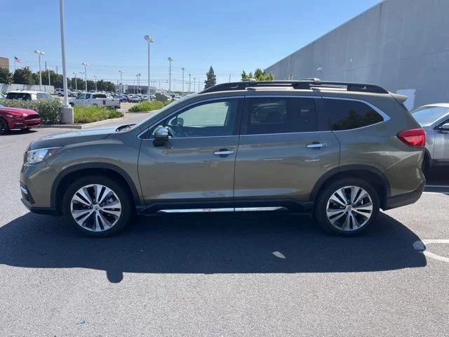 Used 2022 Autumn Green Metallic Subaru Touring image 8