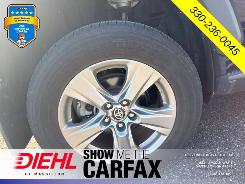 Used 2023  Toyota XLE image 7