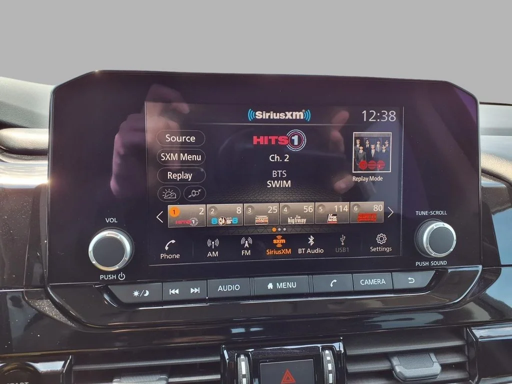 Used 2025 Silver Nissan SV image 5