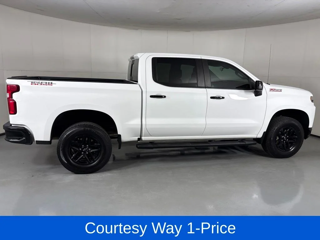 Used 2021 White Chevrolet LT Trail Boss image 12