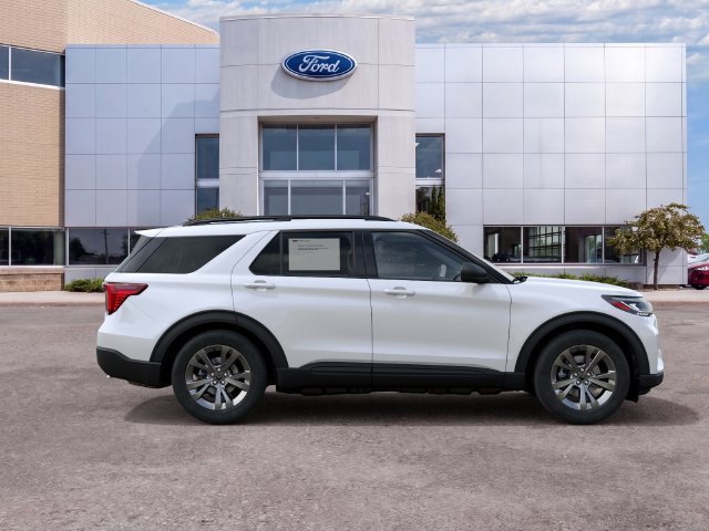 New 2027 White Metallic Ford Active image 5