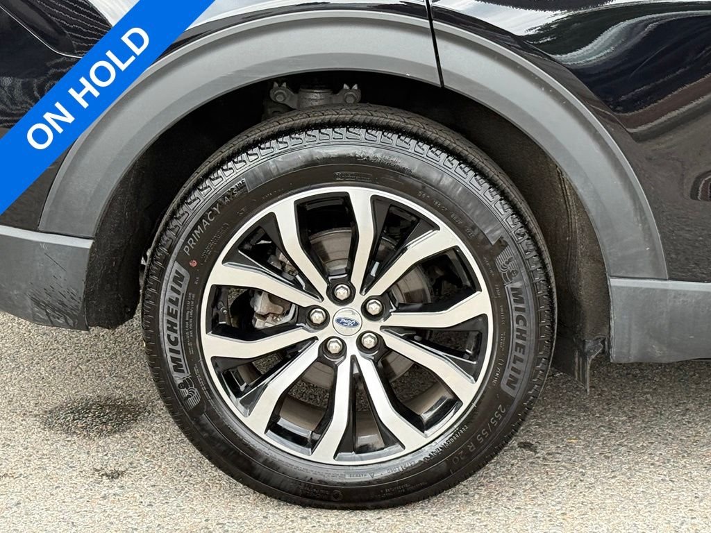 Used 2026 Agate Black Metallic Ford ST-Line image 13