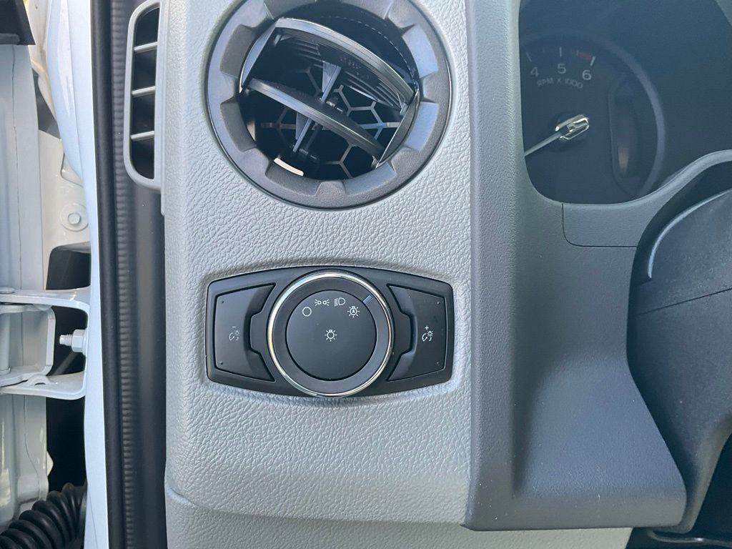 2026 Ford E-Series Cutaway Base - Photo 15