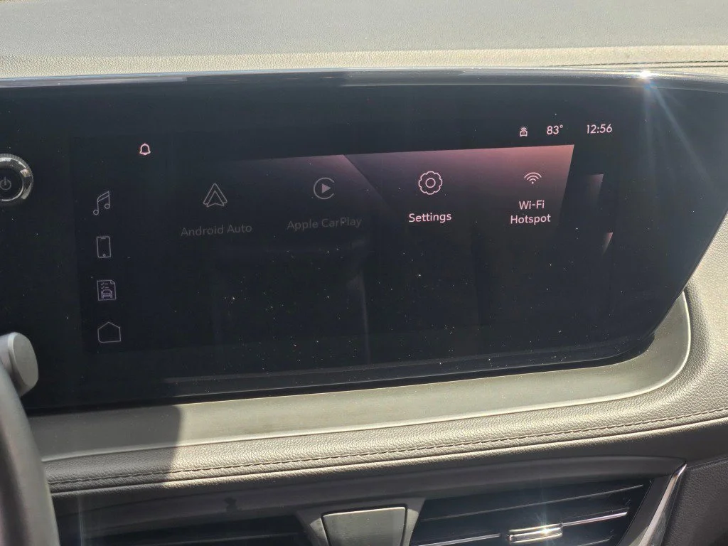 Used 2025 Summit White Buick Preferred image 24