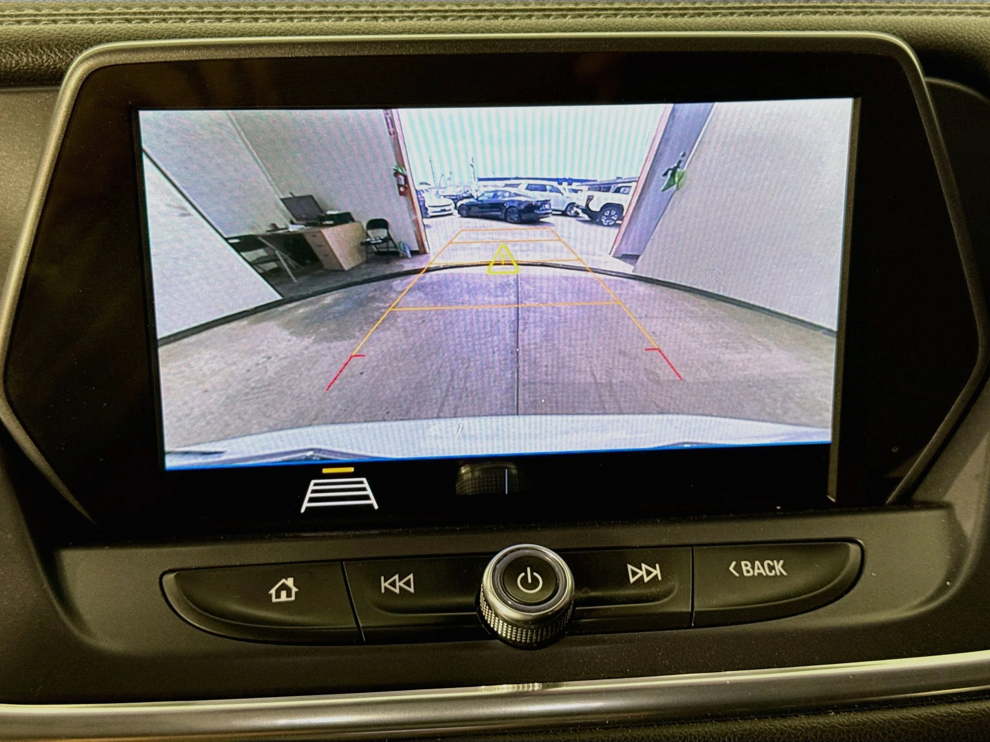 Used 2020 SUMMIT WHITE Chevrolet LT image 16