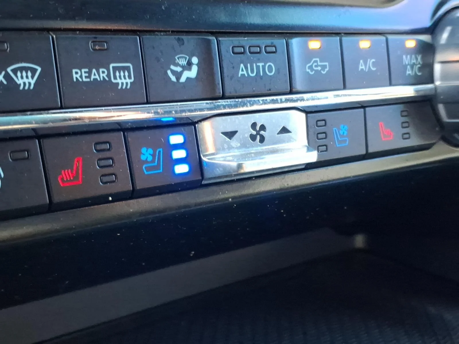 Used 2022 Agate Black Metallic Ford Raptor image 5