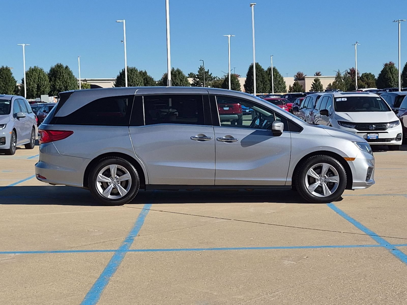 2020 Honda Odyssey EX-L - Photo 6