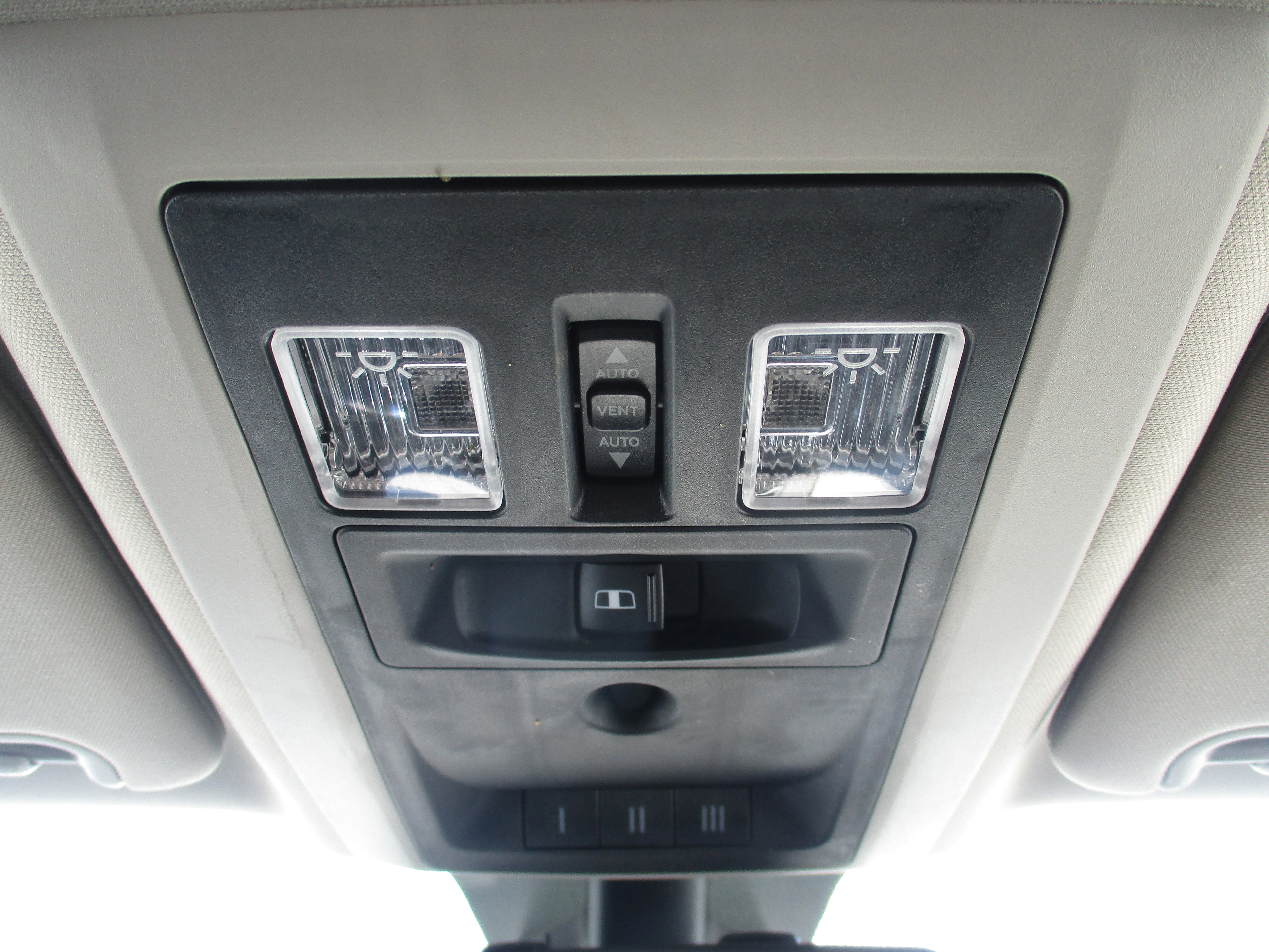 Used 2016 Brilliant Black Crystal Pearlcoat Ram Laramie image 53