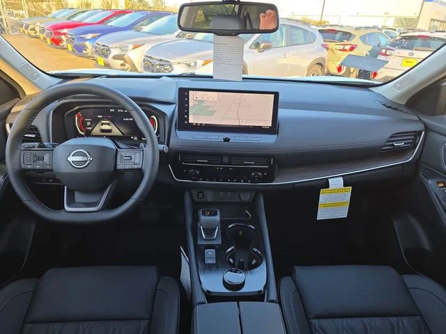 New 2026 Everest White Pearl Tricoat Nissan Platinum image 11