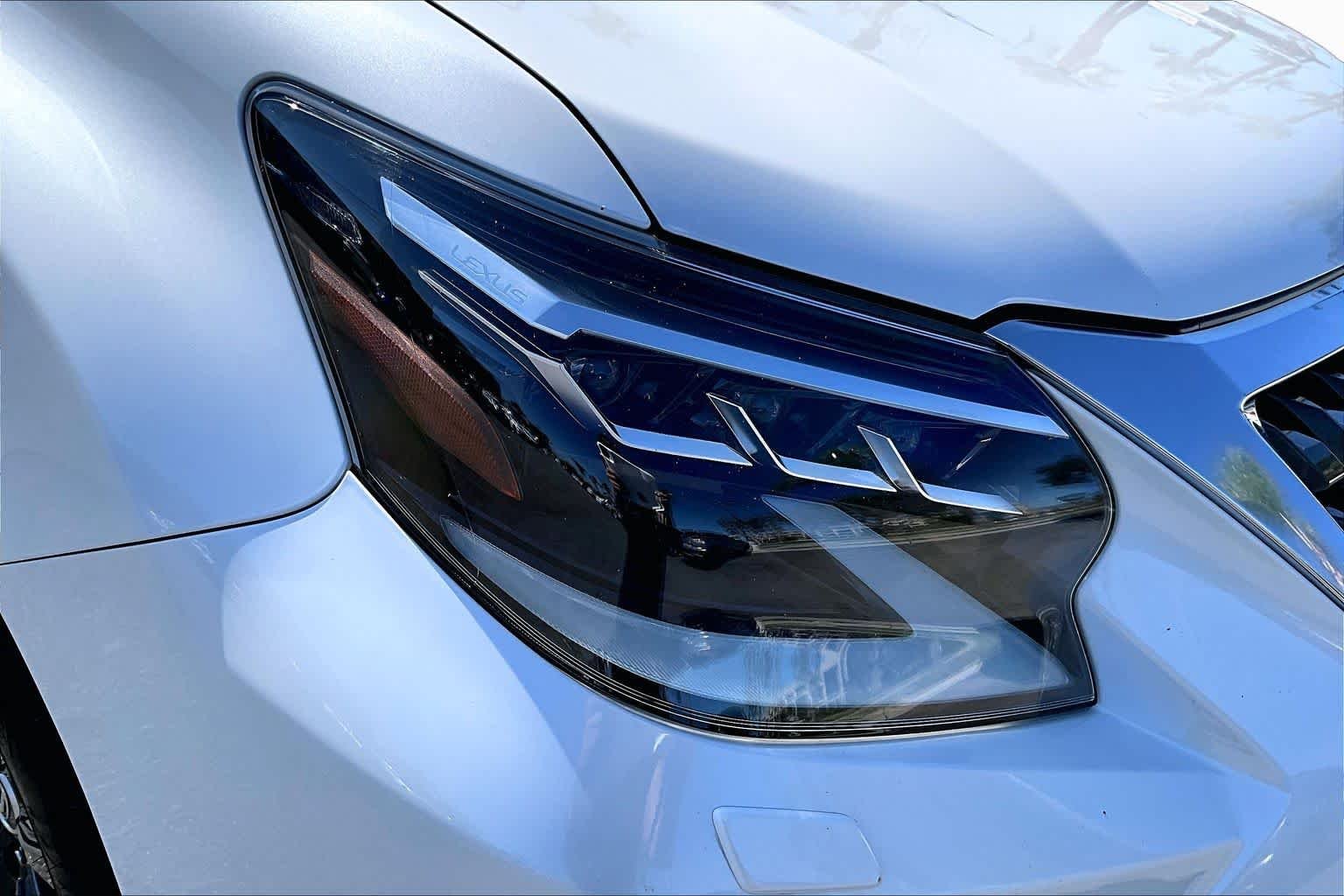 Used 2021 Starfire Pearl Lexus Premium image 26