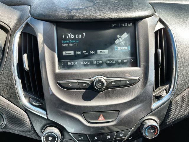Used 2017 SUMMIT WHITE Chevrolet LT image 13