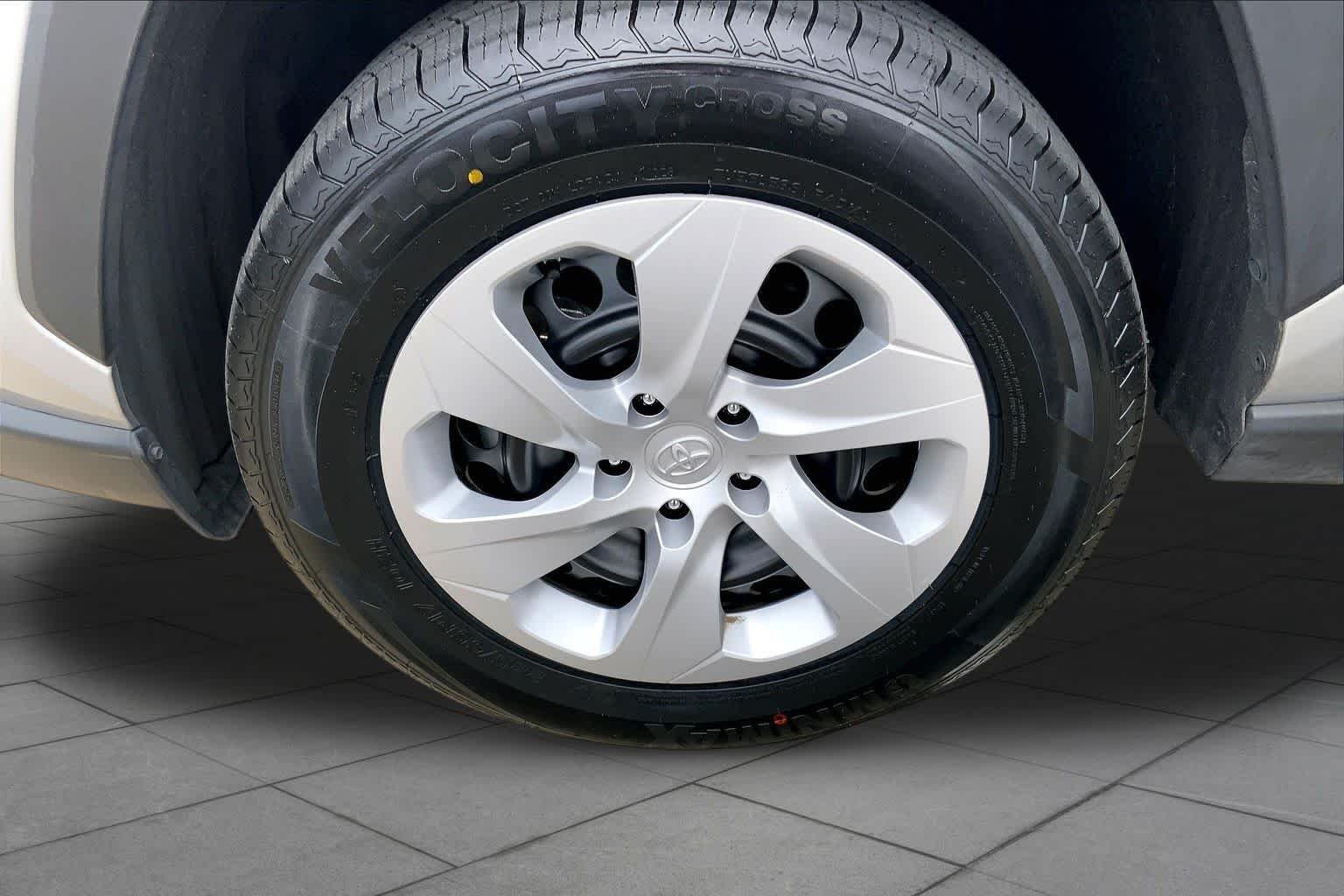 Used 2024 Silver Sky Metallic Toyota LE image 11
